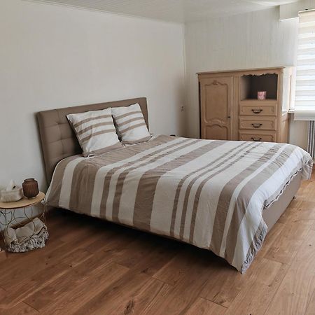Appartement " Le Chardonneret " Issenheim Exteriér fotografie